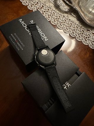 Swatch x Omega - Mission to Moonphase New Moon