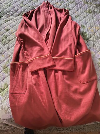 Vestaglia lunga rosa con tasche