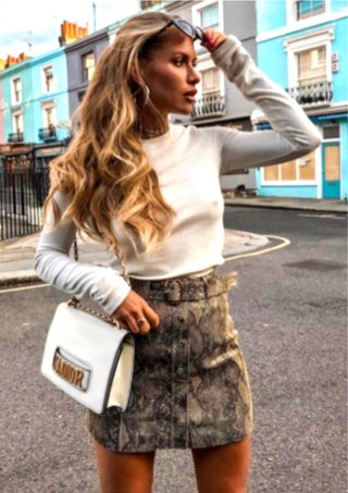Falda piel serpiente Zara
