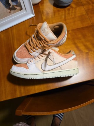 Zapatillas Nike Dunk SB Beige Naranja