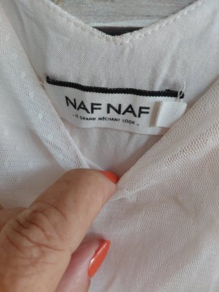 Vestido blanco de tirantes con tul