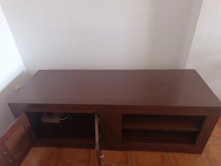 Mesa TV madera oscura