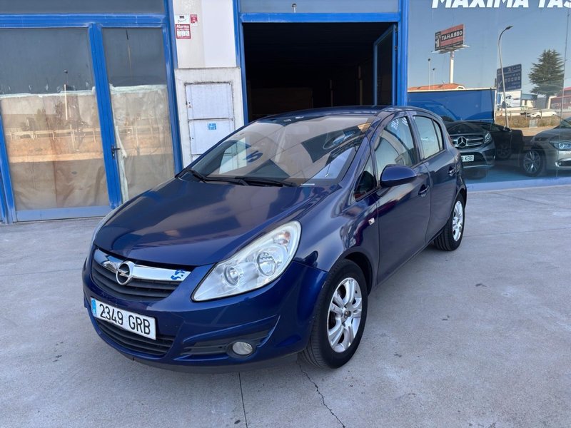 Opel Corsa 2010 81.000km - foto 1
