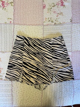 Falda pantalón Zara estampado cebra