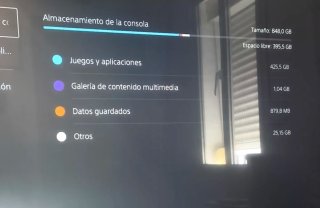 Consola Sony PS5 Blanca con Mando Morado