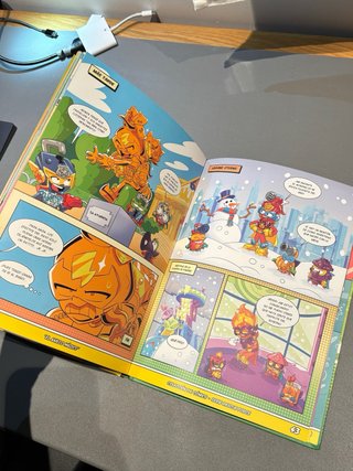 Libro Coleccionista Cómics Superthings - Neon P...