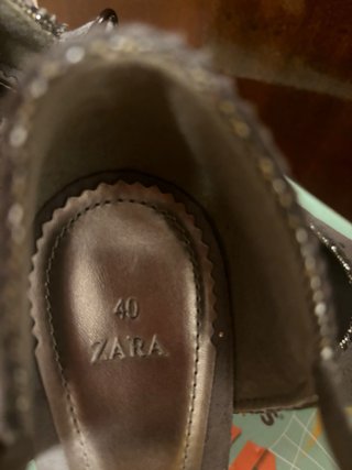 Zapatos de tacón Zara plateados talla 40