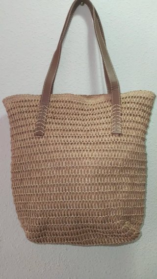 Bolso de paja marrón