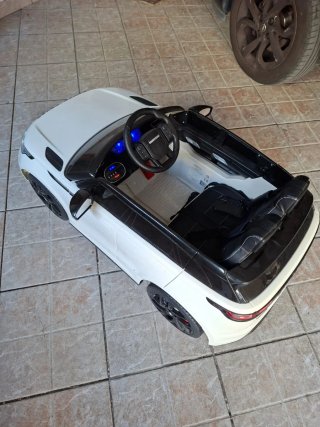 Range Rover Velar elettrica per bambini
