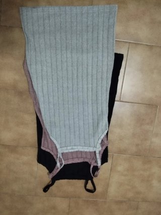 Pantalon vaquero rotos niña y Pack de 3 vestidos.