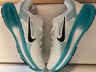 Nike Vomero 18 Azul Talla 45