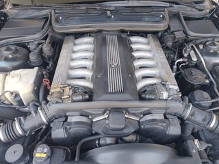 BMW 850ci manual 12V 4.988 cc 299 cv 6 velocidades