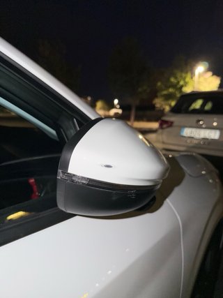 Peugeot 208 2021