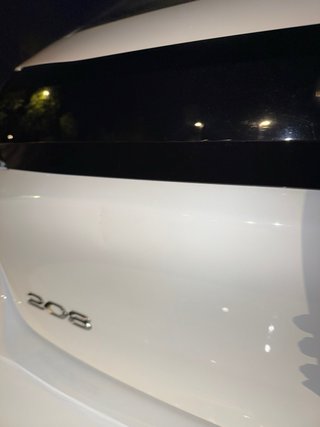 Peugeot 208 2021