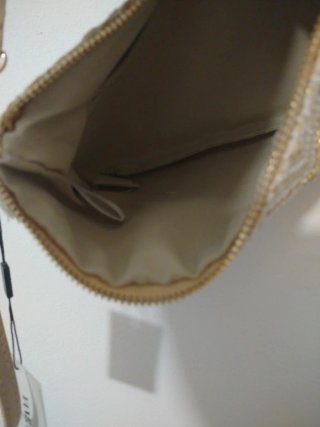 Borsa/pochette beige e oro con frange