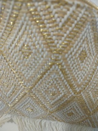 Borsa/pochette beige e oro con frange