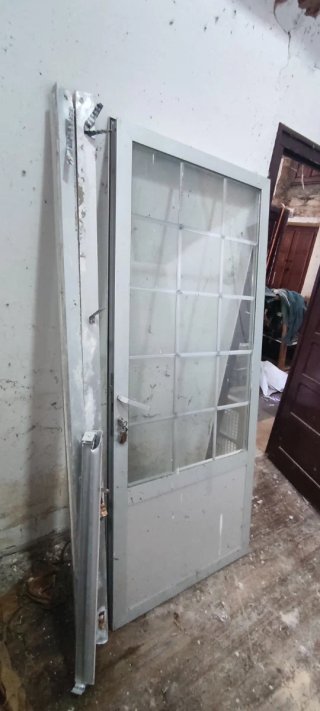 Puerta aluminio cristal doble + marcos y llaves