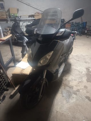 Yamaha XMAX 125 Scooter Negro