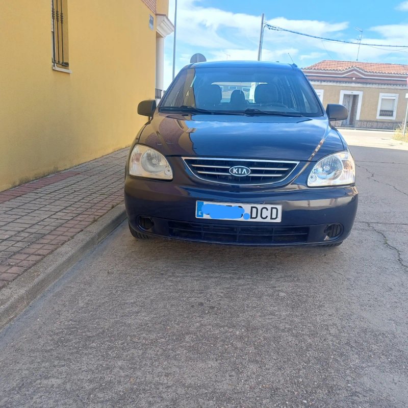 KIA Carens 2005 - foto 1