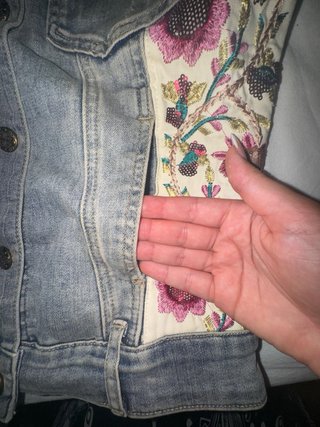 Chaqueta Desigual bordada flores