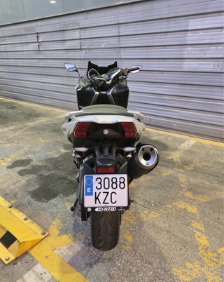 Yamaha TMAX 530 DX Maxi Scooter