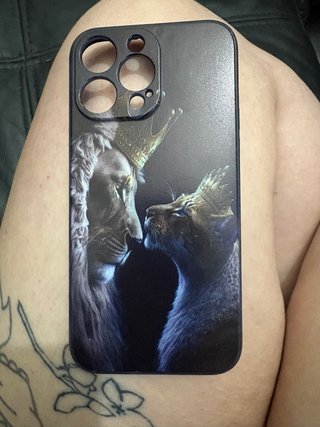 Funda iPhone 14 Pro Max Diseño León