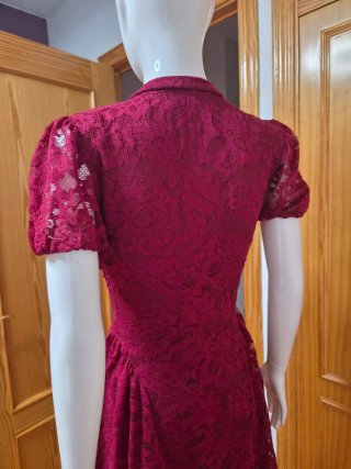 Minivestido encaje burdeos Firerie escote V