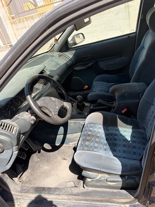 Renault Safrane 1994