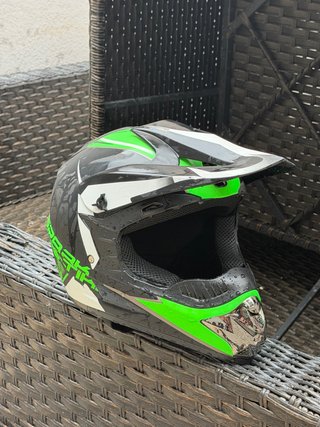 Casco Motocross Negro y Verde
