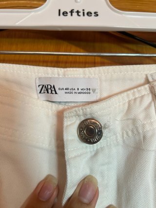 Pantalones cargo Zara blancos