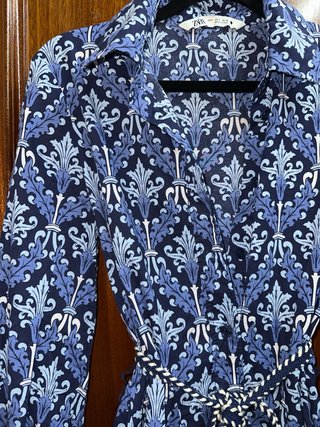 Vestido Zara azul estampado talla S