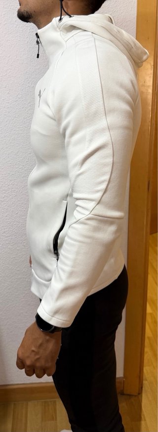 Conjunto Puma Evostripe + camiseta y sudadera