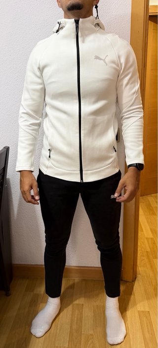 Conjunto Puma Evostripe + camiseta y sudadera