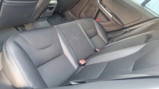 Volvo V60 2015 Tiene avería consume refrigerante