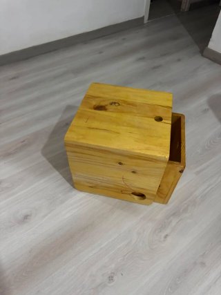Mesa de madera para peques