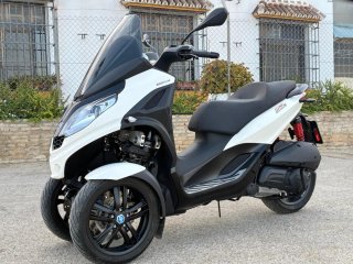Piaggio MP3 300 - Carnet B