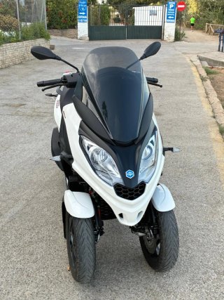 Piaggio MP3 300 - Carnet B