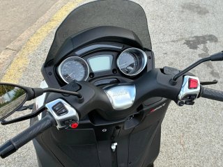 Piaggio MP3 300 - Carnet B