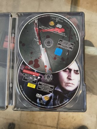 DVD Sweeney Todd Edición Metálica