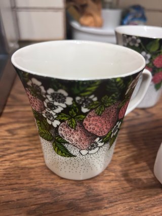 Juego de 4 tazas de cerámica con frutas