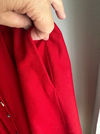 Falda roja paño con enagua tipo regional