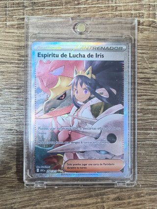 Carta Pokémon Espíritu de Lucha de Iris SIR