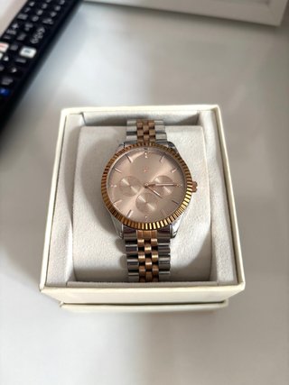 Reloj Mujer Oro y Plata