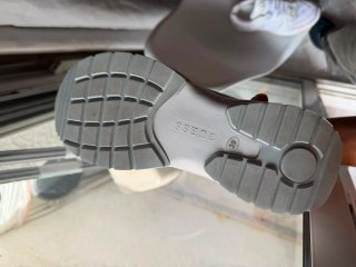 Zapatillas Guess Mujer Blancas y Moradas