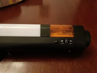 Linterna profesional LED y luz de emergencia