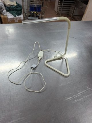 Lámpara de escritorio IKEA flexible