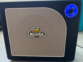 Mooer Hornet 30W Ampli Guitarra + Bluetooth