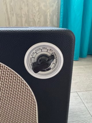 Mooer Hornet 30W Ampli Guitarra + Bluetooth