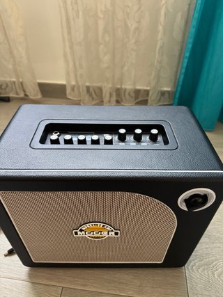 Mooer Hornet 30W Ampli Guitarra + Bluetooth