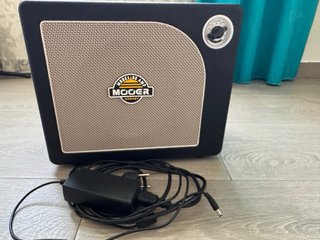 Mooer Hornet 30W Ampli Guitarra + Bluetooth